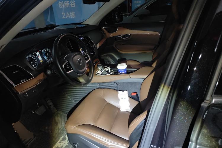 Used Volvo XC90 2020 T6 Zhiyi Luxury 7-Seater
