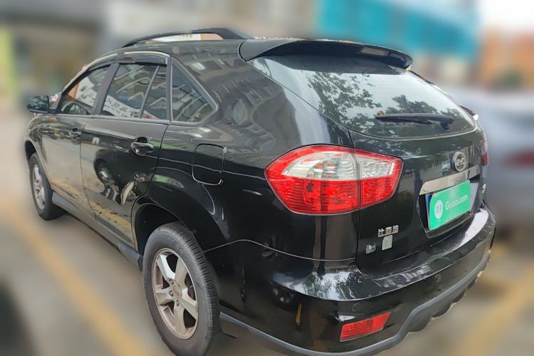 Used BYD S6 2014 2.0L Manual Luxury 5-Seater