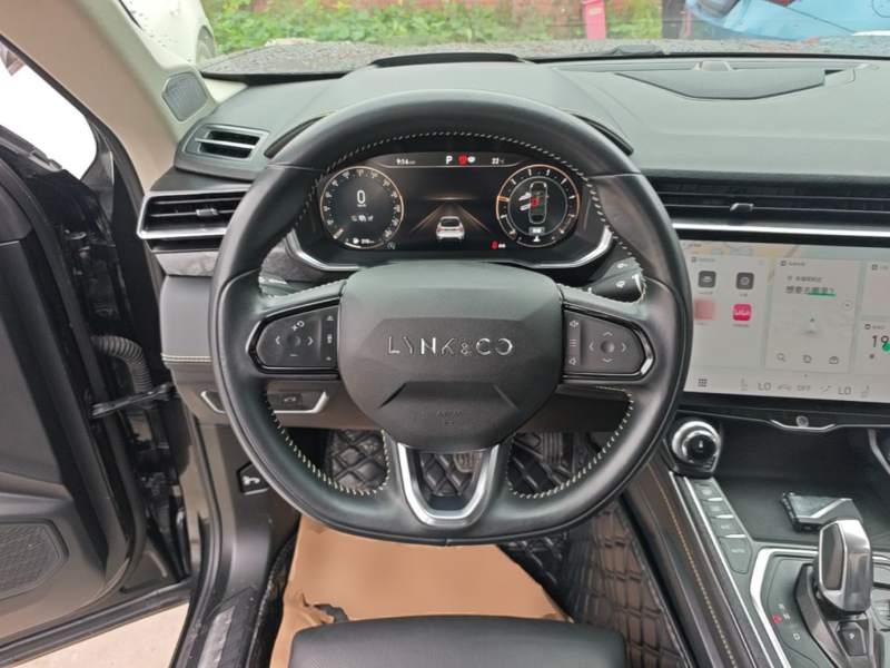 Used Lynk & Co 05 2020 2.0TD Two-Wheel Drive Shine Halo — 10