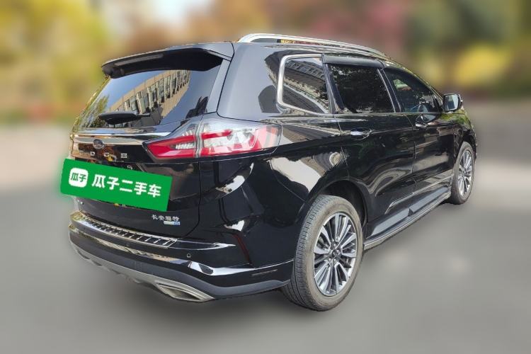 Used Ford Edge 2021 PLUS EcoBoost 245 Two-Wheel-Drive Titanium 7-Seater
