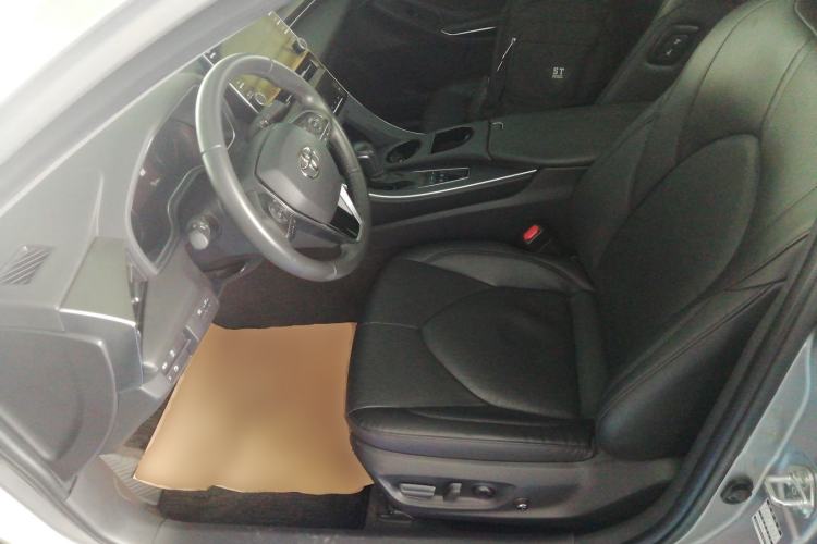 Used Toyota Avalon 2019 Dual-Engine 2.5L Luxury Edition China VI Standard
