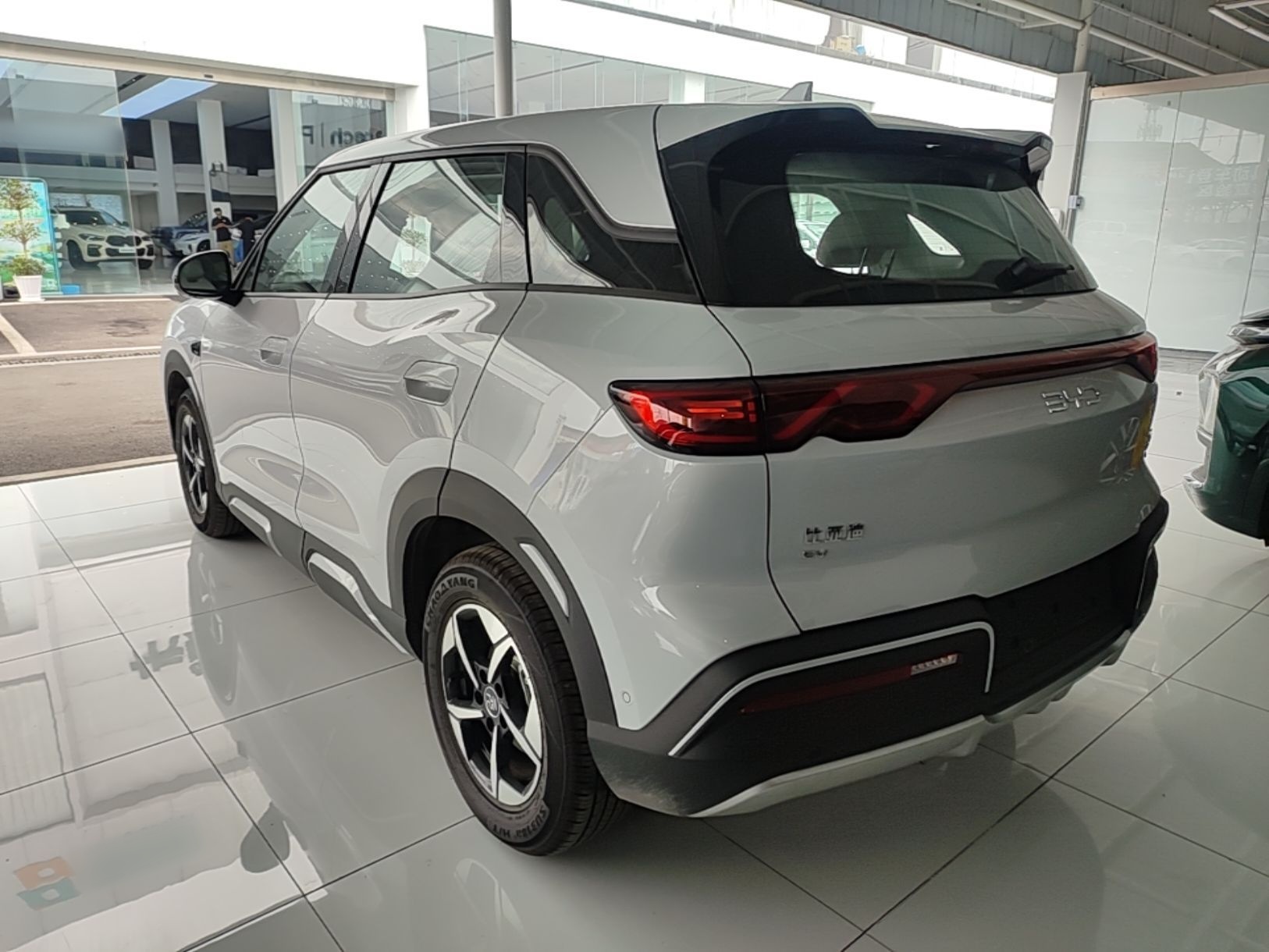 BYD Yuan UP 2025 Intelligent Driving Version 401 km Leading Edition — снимка 4