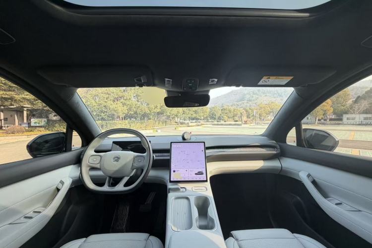 Used Nio ES6 2024 75 kWh