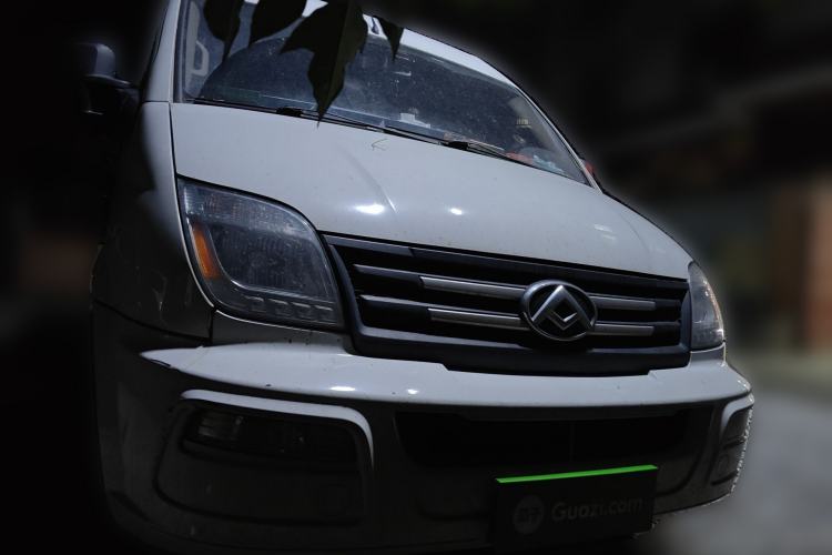 Used SAIC MAXUS Xintu V80 2021 2.0T AMT Classic Aoyuntong 127 PS Mid-axle Mid-roof 6/7/8/9-Seater
