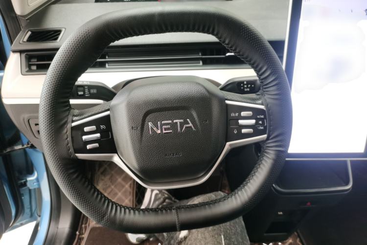 Used NETA V 2021 Long-Range Entertainment Edition Upgrade Model
