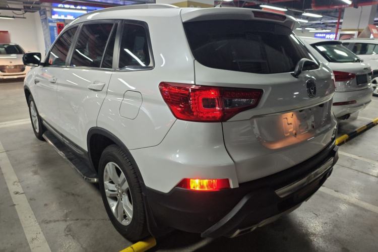 Used CHANGAN CS75 2014 2.0L Manual Luxury Version China IV Standard