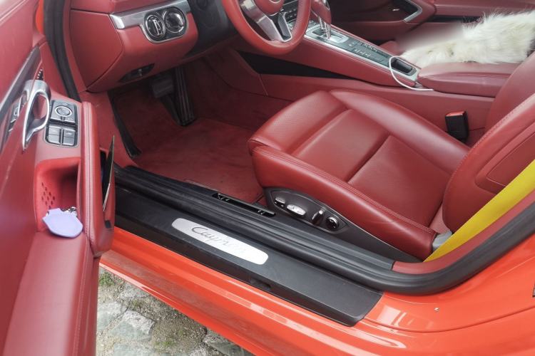 Used Porsche 718 2020 Cayman 2.0T Driver Seat