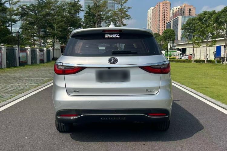 Used BYD Song MAX 2017 1.5T Automatic Smart Connect Elite 7-Seater

