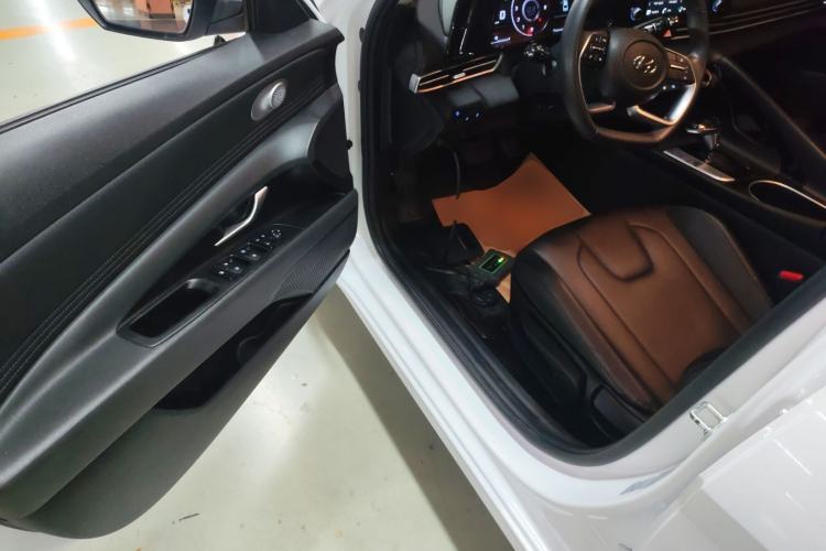 Used Hyundai Elantra 2021 1.5L CVT GLX Elite Edition
