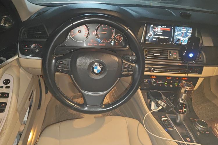 Used BMW 5 Series 2014 525Li Luxury Design Package