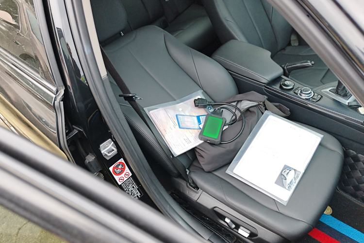 Used BMW 3 Series 2017 320Li M Sport Edition Right Front Seat