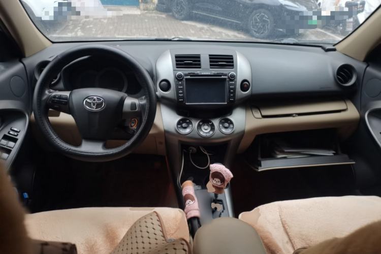 Used Toyota RAV4 2011 2.0L Automatic Luxury Edition
