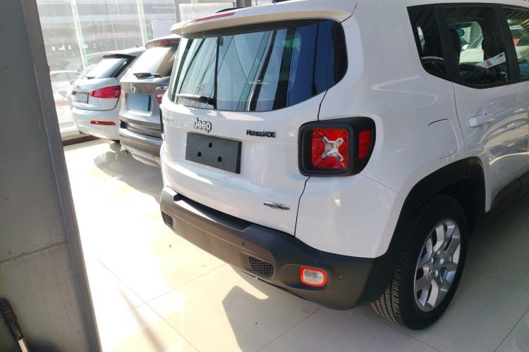 Used Jeep Renegade 2017 180T Automatic High-Energy Version
