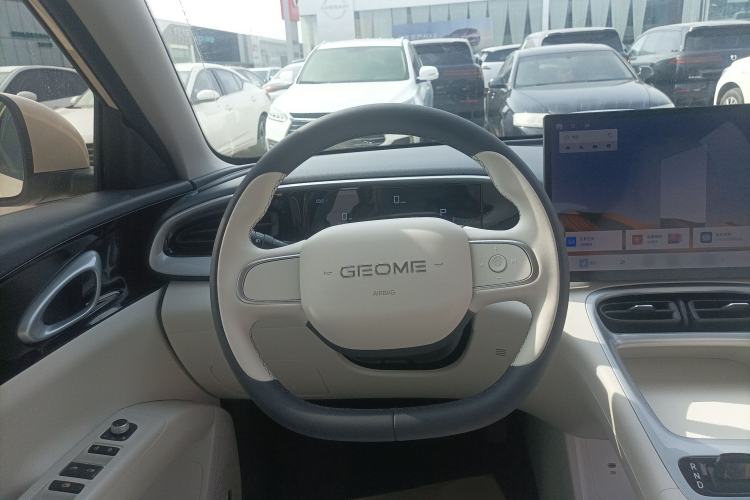 Used Geely Galaxy Geome 2026 Model 410km Freedom Edition Steering Wheel