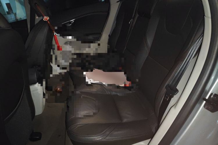 Used Volvo V40 2013 2.0T Zhiya Edition
