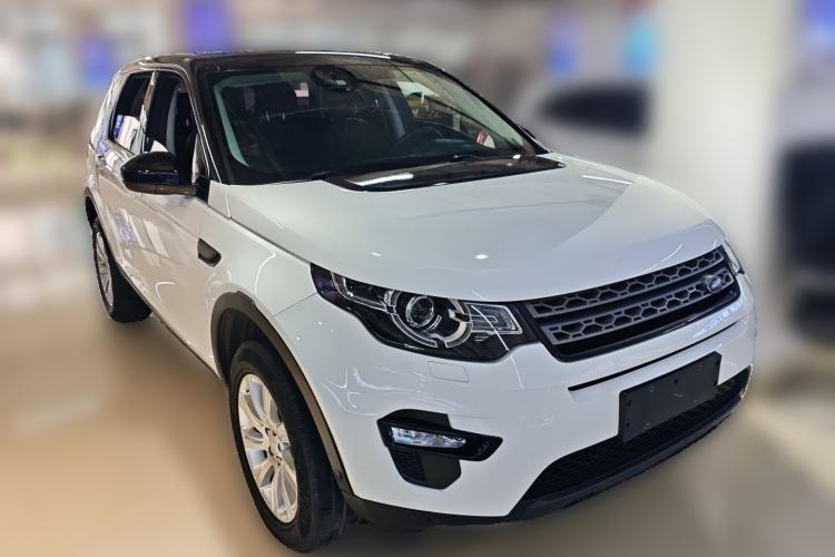 Used Land Rover Discovery Sport 2019 240 PS PURE Edition China V Standard Front Right 45 Deg