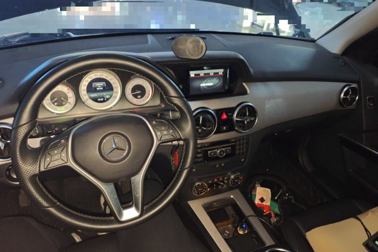 Used Mercedes-Benz GLK-Class 2013 GLK 300 4MATIC Dynamic Sunroof Model
