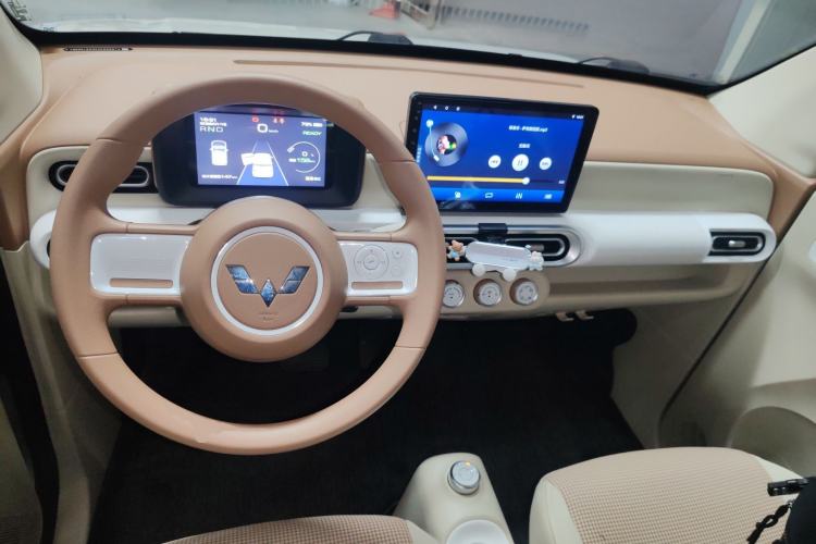 Used Wuling Hongguang MINIEV 2024 3rd Generation 215km Youth Edition
