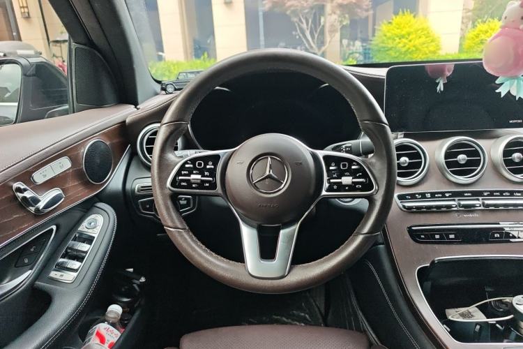 Used Mercedes-Benz GLC 2020 Facelift GLC 260 L 4MATIC Luxury Edition
