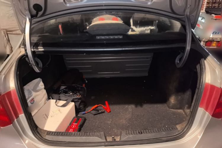 Used Volkswagen Jetta 2015 Value Edition 1.6L Manual Fashionable Style Trunk