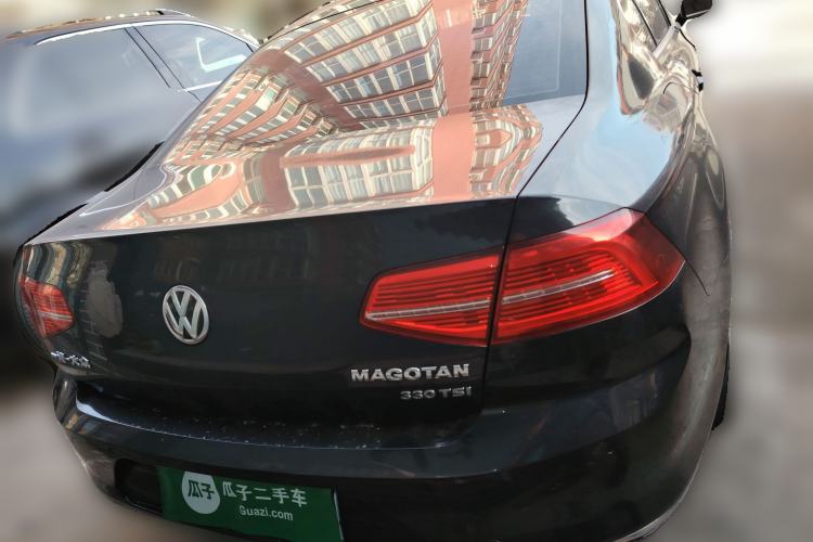 Used Volkswagen Magotan 2017 330TSI DSG Luxury Model Rear