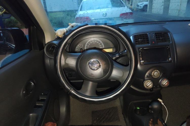 Used Nissan Sunny 2011 1.5XE CVT Comfort Edition Steering Wheel