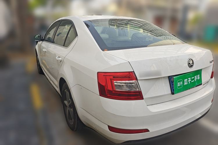 Used Skoda Octavia 2015 1.6L Manual Yijie Edition