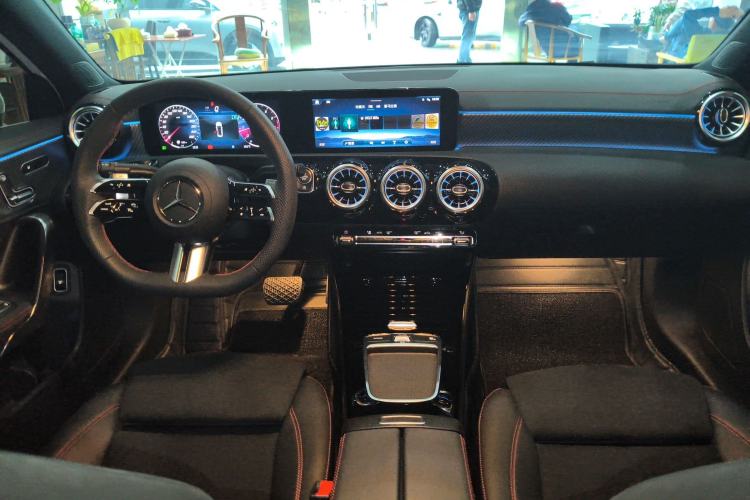 Used Mercedes-Benz A-Class 2025 A 200 L Fashion Model
