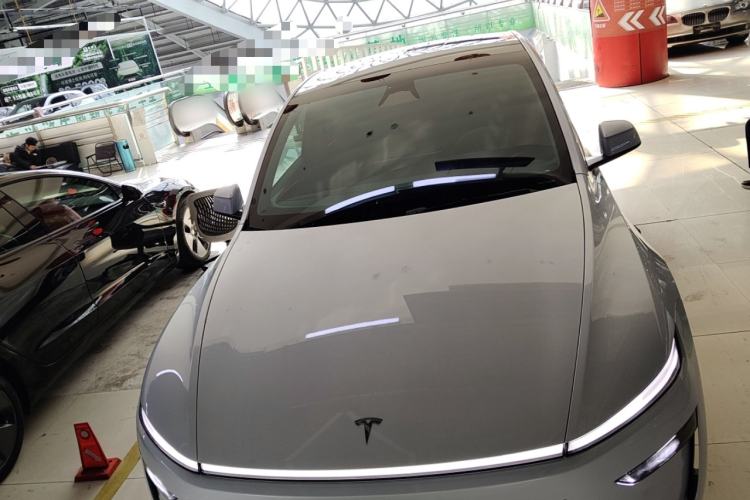 Used Tesla Model Y 2025 Rear-Wheel-Drive Version