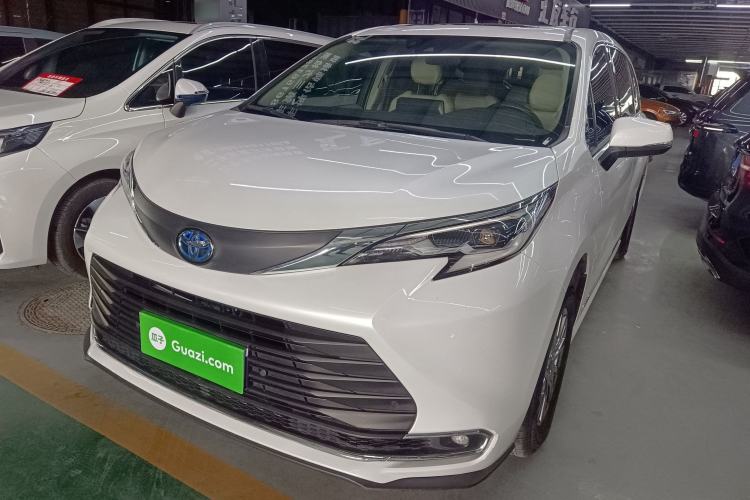 Used Toyota SIENNA 2023 2.5L Hybrid Comfort Edition
