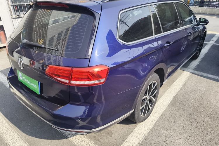 Used Volkswagen Variant 2018 380TSI Two-Wheel Drive Comfort Edition
