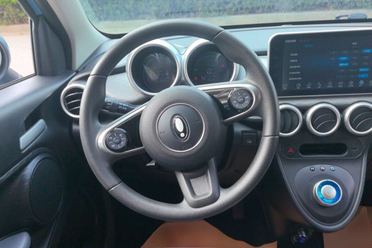 Used ORA Black Cat 2022 301km "Cute & Dynamic" Phosphate Iron Lithium Steering Wheel