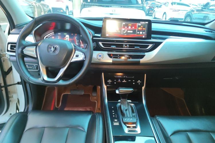 Used CHANGAN CS75 2020 280T DCT Luxury Model China VI Standard Center Console