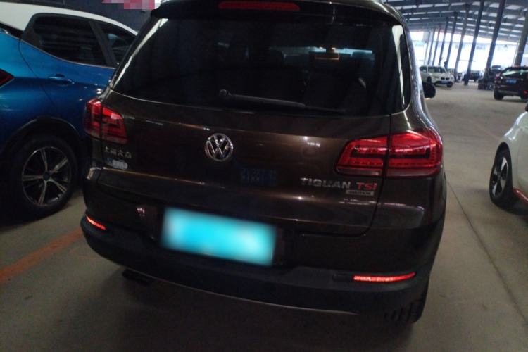 Used Volkswagen Tiguan L 2015 2.0 TSI Automatic All-Wheel Drive Luxury Edition
