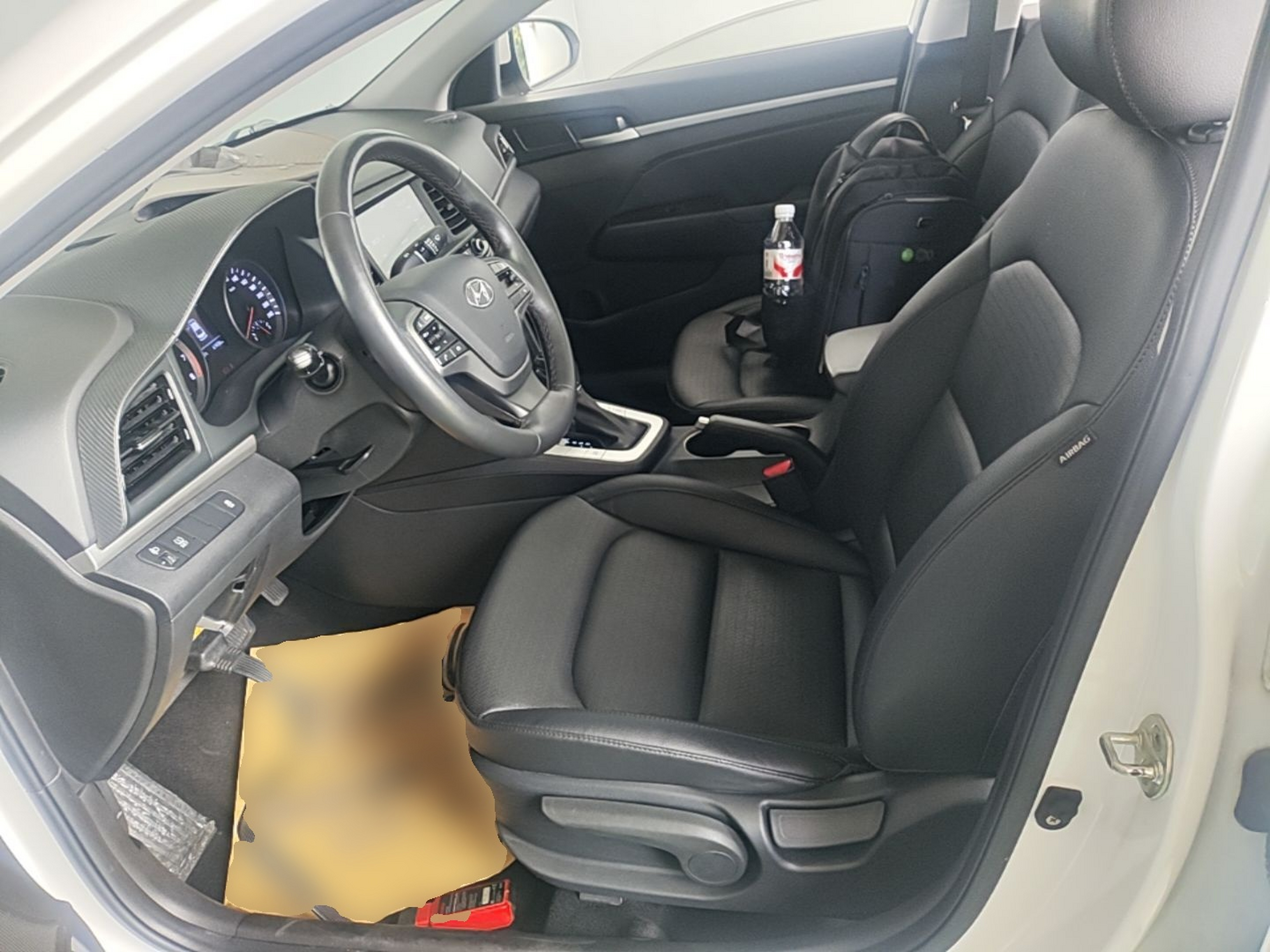 Vordere Reihe im Auto