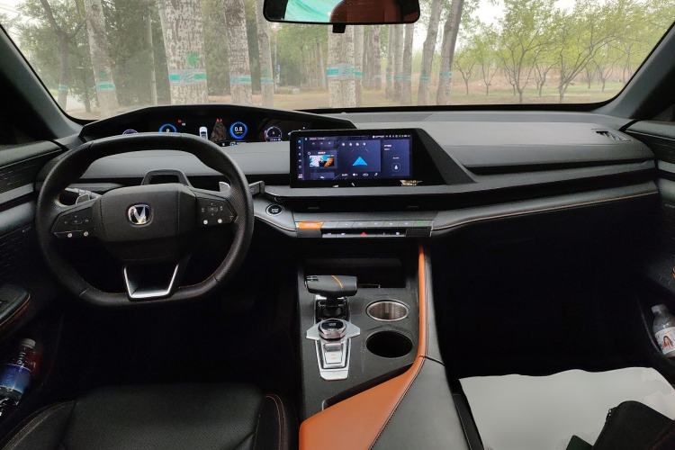 Used CHANGAN UNI-V 2022 1.5T Smart Navigation Version