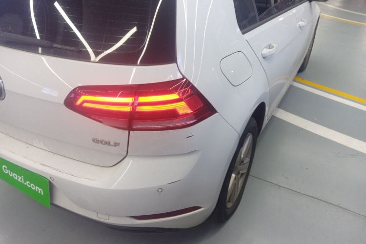 Used Volkswagen Golf 2018 1.6L Automatic Fashion Model
