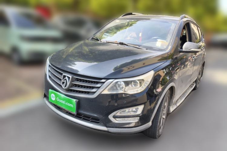 Used Baojun 560 2015 1.8L manual luxury version