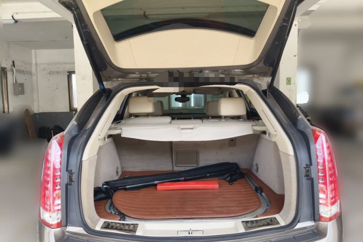 Used Cadillac SRX 2013 3.0L Luxury Model Trunk