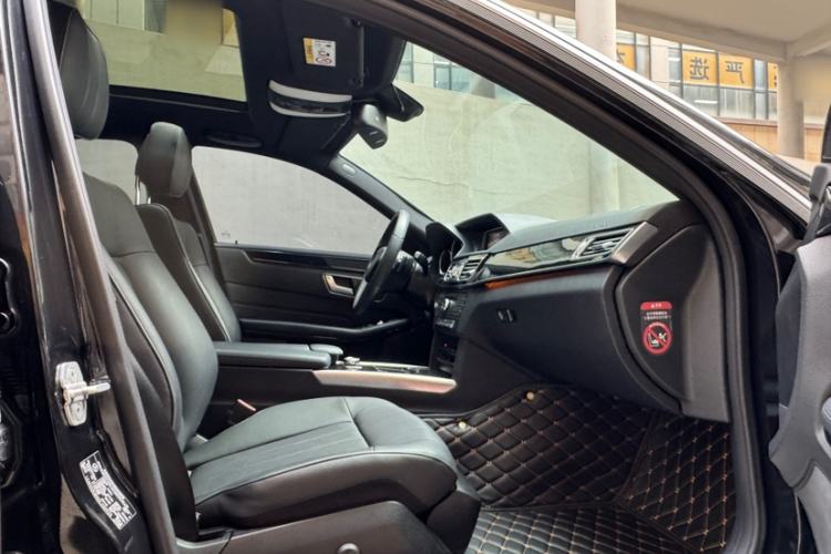 Used Mercedes-Benz E-Class 2015 Restyled E 260 L Sport Edition Interior 4