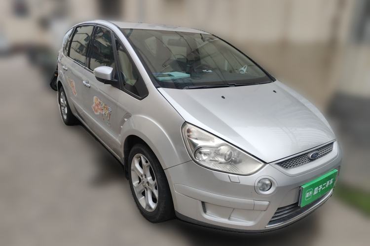 Used Ford S-MAX 2008 2.3L 7-Seater Luxury Version Front Right 45 Deg