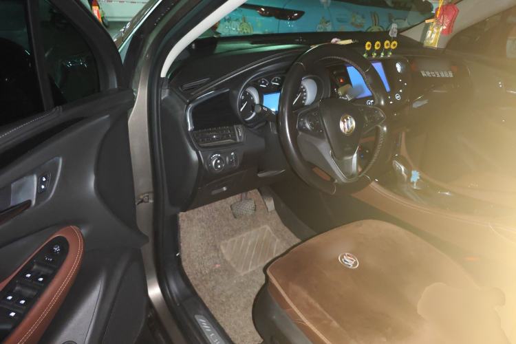 Used Buick Envision 2019 20T Two-Wheel Drive Luxury Version China VI Standard
