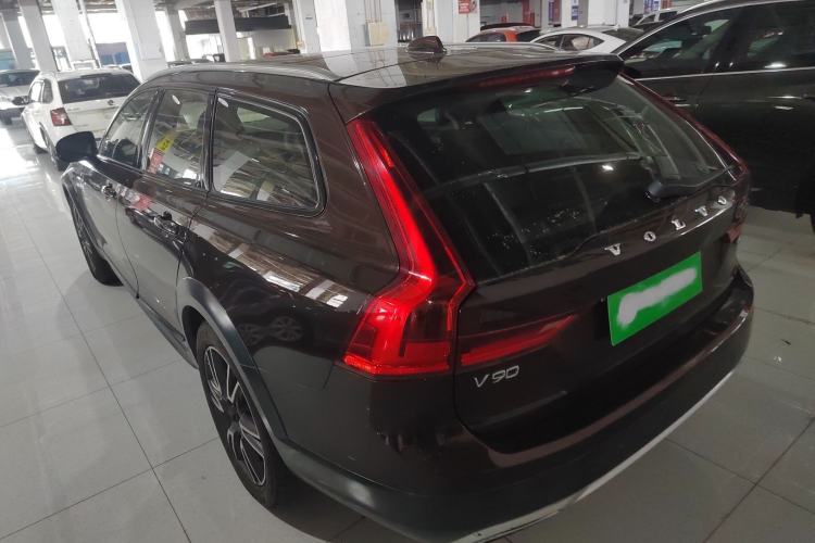 Used Volvo V90 2017 Cross Country T5 AWD Prestige Edition Rear Left 45 Deg