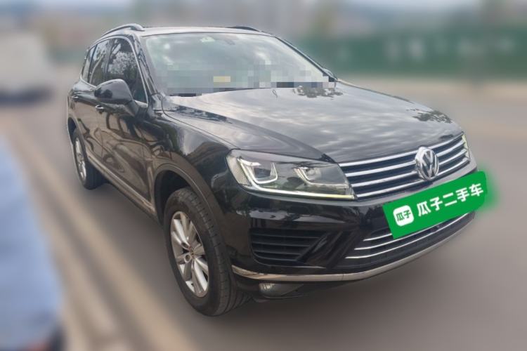 Used Volkswagen Touareg 2017 3.0 TSI Touareg Model Front Right 45 Deg