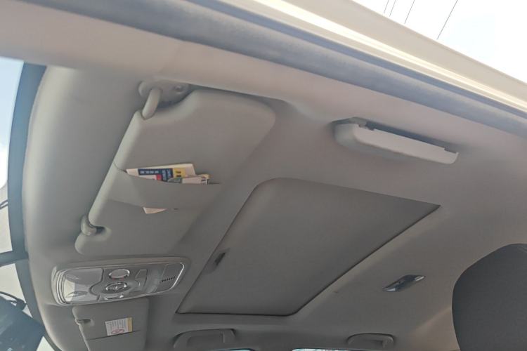 Used Haval H6 2015 Upgraded Model 1.5T Manual Two-Wheel Drive Elite Version Headliner