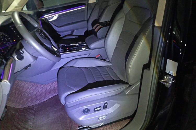 Used Volkswagen Touareg 2019 3.0 TSI RuiFeng Edition China V Standard Left Front Seat