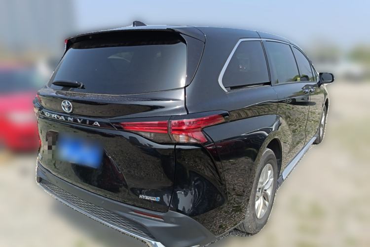 Used Toyota Granvia 2023 2.5L Hybrid Comfort Edition Rear Right 45 Deg