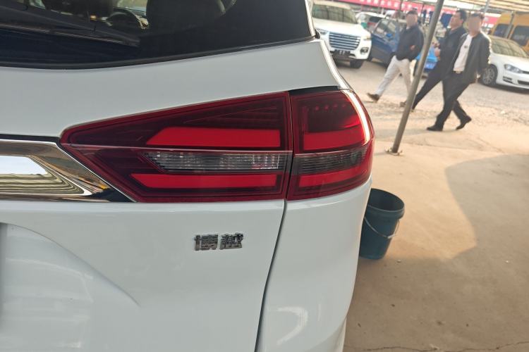 Used Geely Auto Emgrand X7 Sport 2018 1.8TD Automatic Two-Wheel Drive Smart Connect 4G Internet Edition