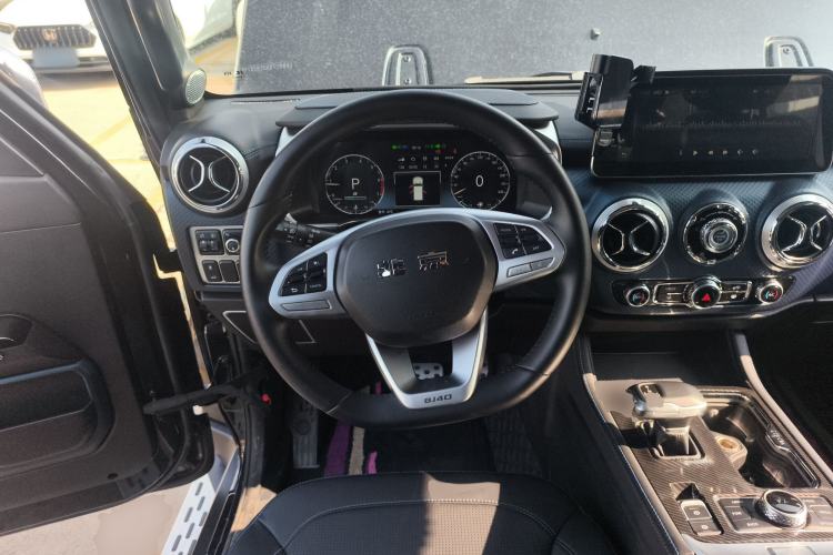 Used BAIC Off-Road BJ40 2020 2.0T Automatic Four-Wheel Drive Urban Hunter Edition Chivalrous Type
