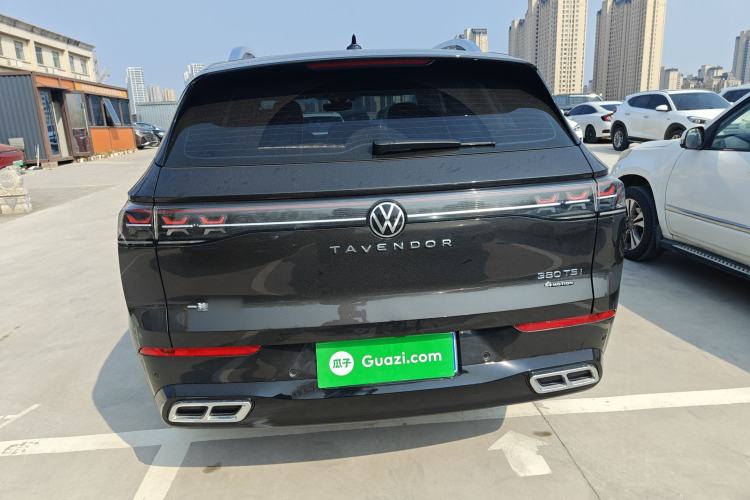 Used Volkswagen Tavendor 2024 Facelifted 380TSI All-Wheel Drive R-Line Cruise Premium Edition